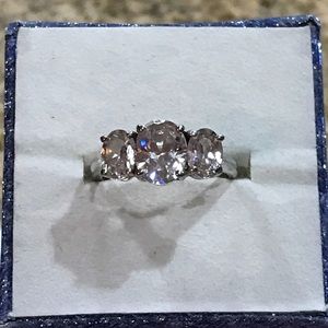 Cubic zirconia 3 stone statement silver ring